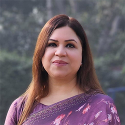 MEERU  KAPOOR